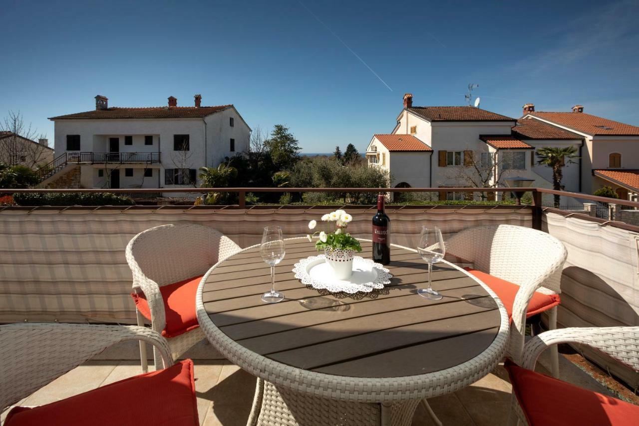 Apartment Kika Porec Esterno foto